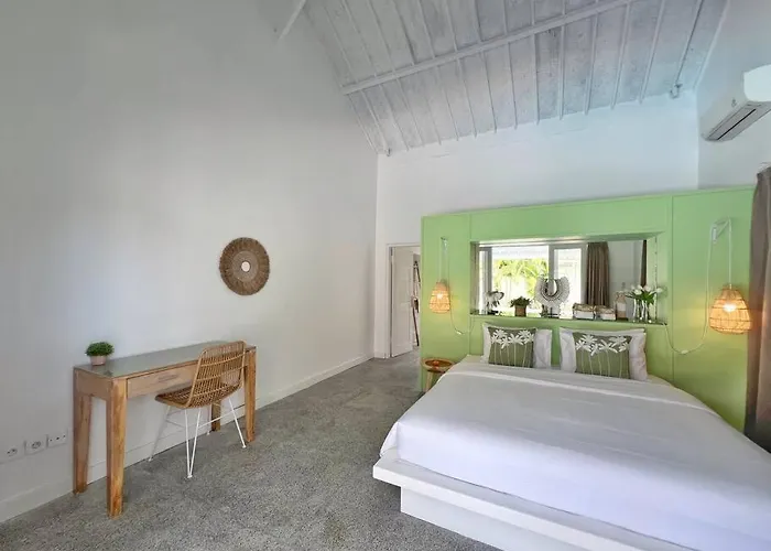 Fully Renovated 3br In - Oberoi * Seminyak