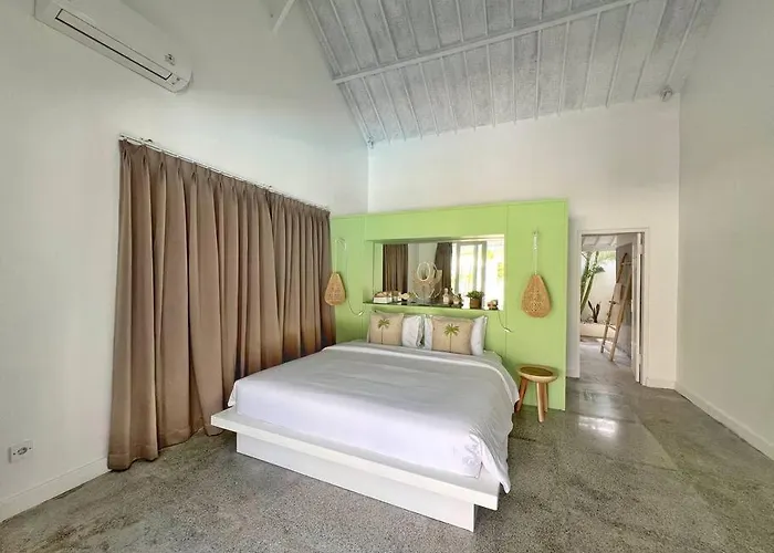 Villa Fully Renovated 3br In - Oberoi *