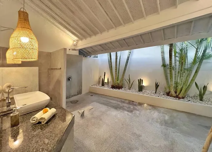 Villa Fully Renovated 3br In - Oberoi Seminyak