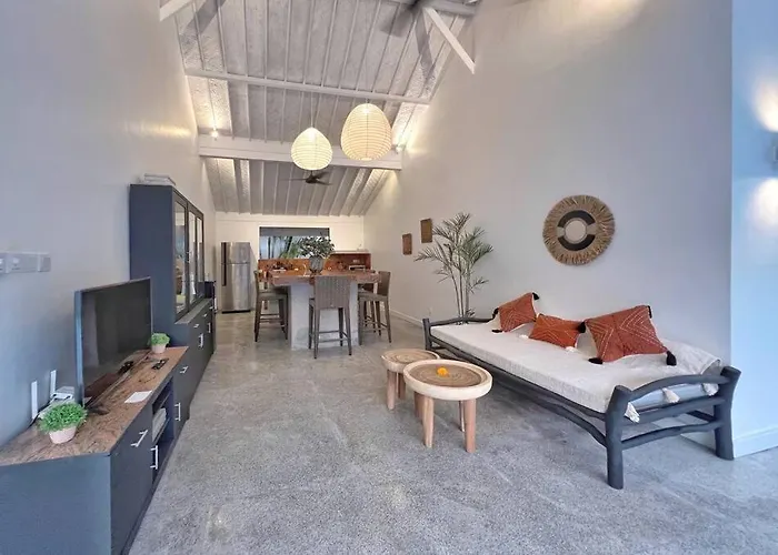 Fully Renovated 3br In - Oberoi Villa Seminyak