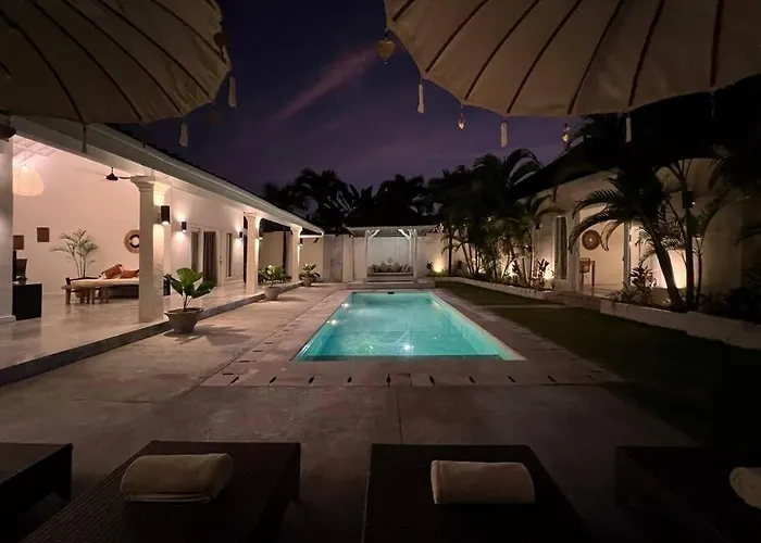 Fully Renovated 3br In - Oberoi Villa Seminyak