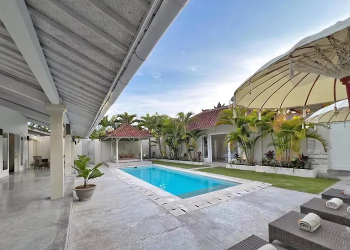 Fully Renovated 3br In - Oberoi *