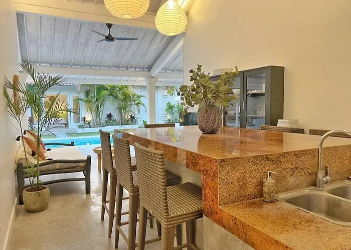 Fully Renovated 3br In - Oberoi Villa *