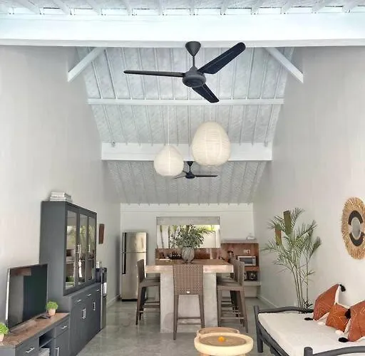 Fully Renovated 3br In - Oberoi Seminyak
