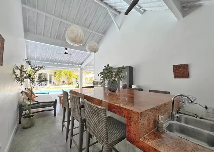 Villa Fully Renovated 3br In - Oberoi Seminyak