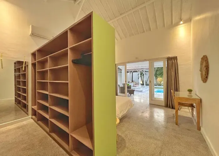 Villa Fully Renovated 3br In - Oberoi