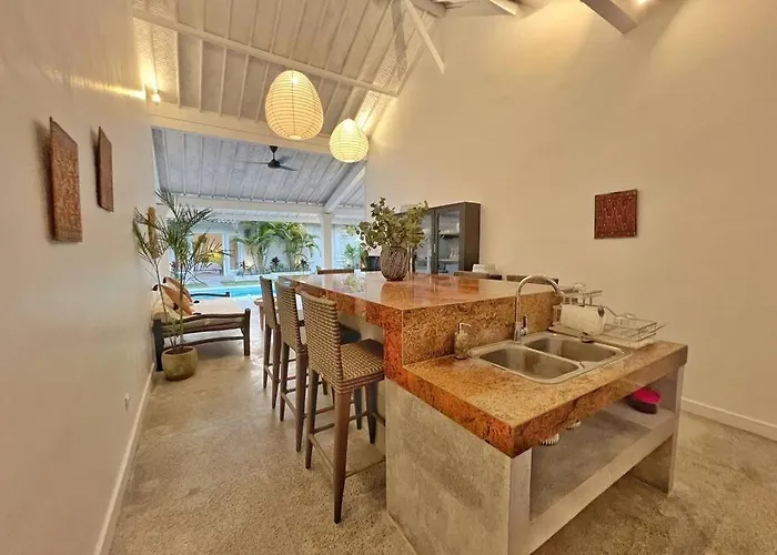 Fully Renovated 3br In - Oberoi Seminyak