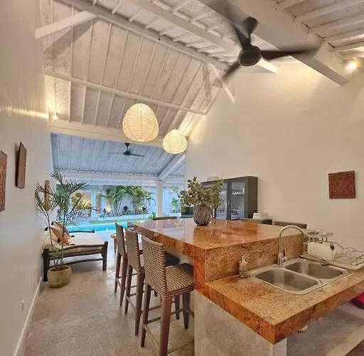 Fully Renovated 3br In - Oberoi * Seminyak