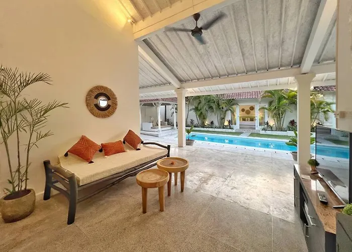 Villa Fully Renovated 3br In - Oberoi