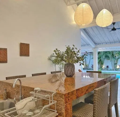 Fully Renovated 3br In - Oberoi * Seminyak