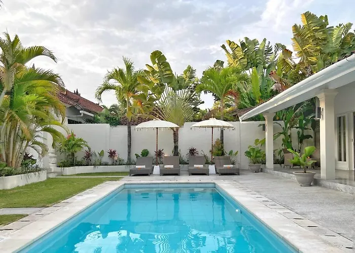 Fully Renovated 3br In - Oberoi *