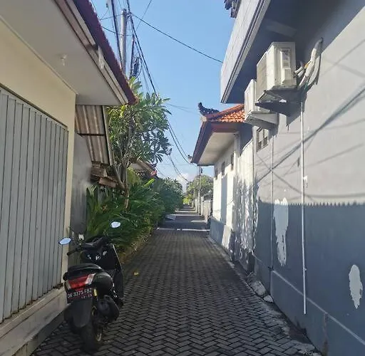 Fully Renovated 3br In - Oberoi *